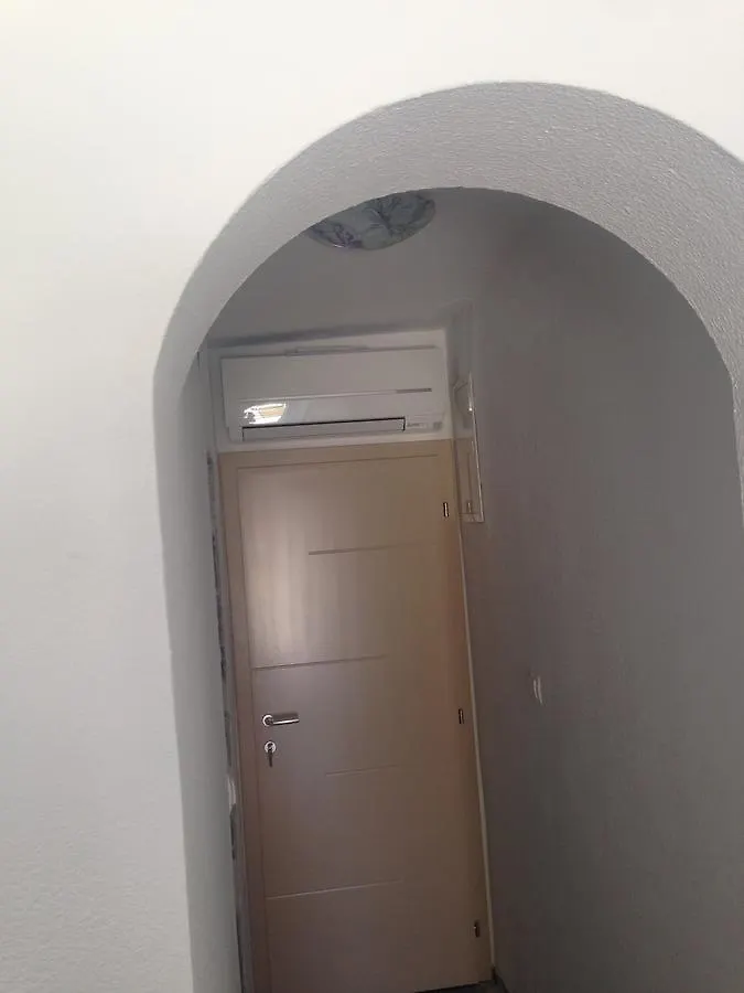 Pensionat Chill Out Beach Apartments Trogir